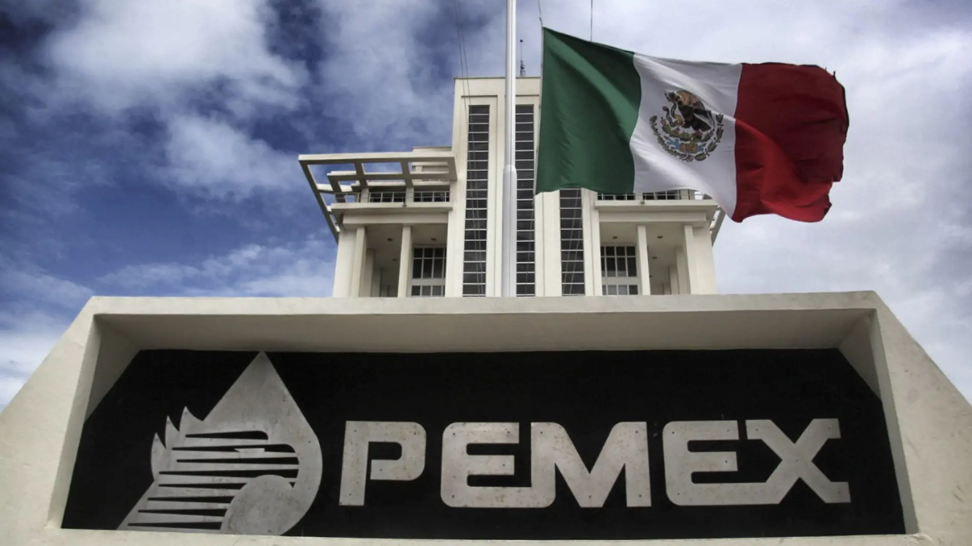 Pemex sufrirá por salida de EU del Acuerdo de París